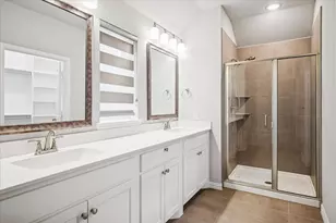 3905 Dame Ragnel Dr, Lewisville, TX 75056 - Photo 17