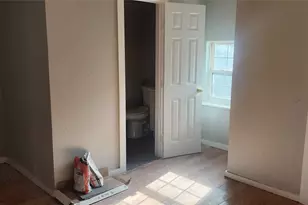 940 West 7th Street, Dallas, TX 75208 - Photo 15