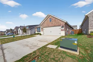 3517 Helena St, Gainesville, TX 76240 - Photo 3