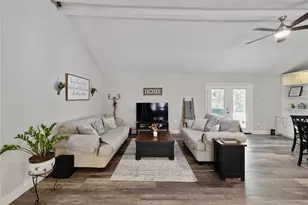 225 Timber Ridge Cir, Burleson, TX 76028 - Photo 5