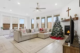 541 Breeds Hl Rd, Little Elm, TX 75068 - Photo 3