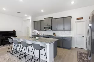 541 Breeds Hl Rd, Little Elm, TX 75068 - Photo 7