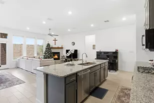 541 Breeds Hl Rd, Little Elm, TX 75068 - Photo 9