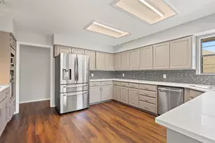 100 NE Mcalister Rd, Burleson, TX 76028 - Photo 9