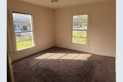 457 E James Street, Wills Point, TX 75169 - Photo 9