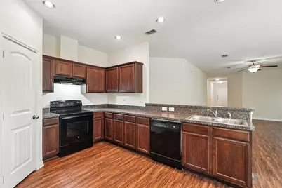 2939 St Zachary Drive, Dallas, TX 75233 - Photo 9