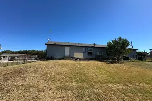 119 Windy Creek Ct, Springtown, TX 76082 - Photo 23