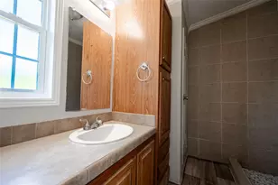 119 Windy Creek Ct, Springtown, TX 76082 - Photo 9