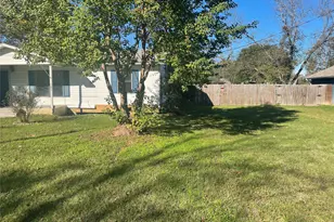 301 Walnut St, Chandler, TX 75758 - Photo 5