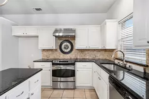 10715 Wild Oak Dr, Frisco, TX 75035 - Photo 9