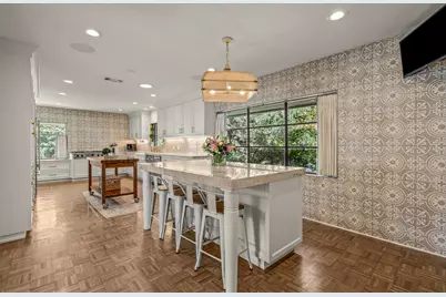 5849 Merrymount Road, Westover Hills, TX 76107 - Photo 17