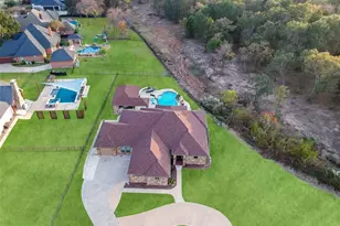 301 Cape Shore Dr, Mabank, TX 75143 - Photo 5