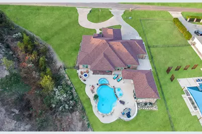 301 Cape Shore Drive, Mabank, TX 75143 - Photo 1