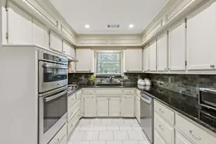 9414 Arborhill Dr, Dallas, TX 75243 - Photo 9