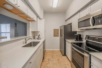 3212 Donnelly Circle #501, Fort Worth, TX 76107 - Photo 11