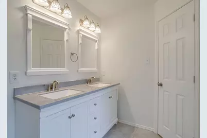 701 Stonebrooke Drive, Burleson, TX 76028 - Photo 19