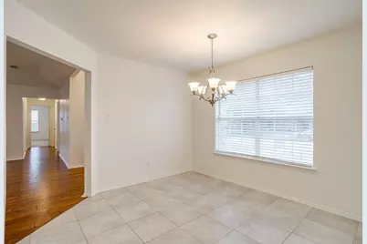 701 Stonebrooke Drive, Burleson, TX 76028 - Photo 9