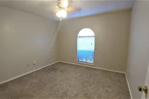 3633 Wedgworth Rd, Fort Worth, TX 76133 - Photo 13