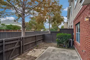 8738 Manhattan Ave, Plano, TX 75024 - Photo 21
