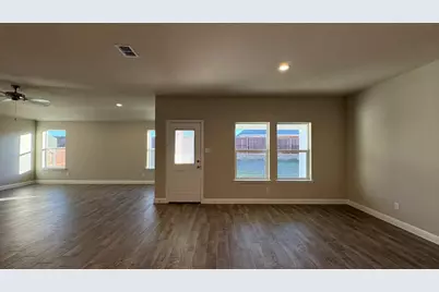 1161 Keystone Drive, Granbury, TX 76048 - Photo 5