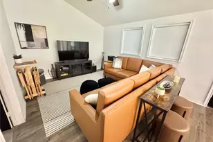 349 Northridge Dr, Gainesville, TX 76240 - Photo 3