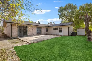 1105 Lawson Dr, Garland, TX 75042 - Photo 17