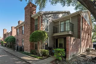 7510 Holly Hill Dr, Dallas, TX 75231 - Photo 5