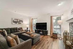 7510 Holly Hill Dr, Dallas, TX 75231 - Photo 15