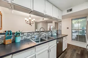 7510 Holly Hill Dr, Dallas, TX 75231 - Photo 13