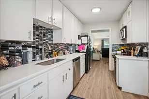 13641 Flagstone Ln, Dallas, TX 75240 - Photo 13