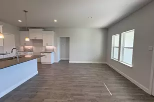 4231 Cornerstone Cir, Granbury, TX 76048 - Photo 7