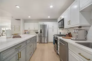 7327 Spring Valley Rd, Dallas, TX 75254 - Photo 17