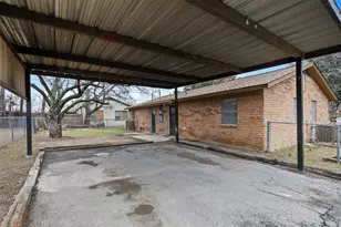 2801 Skyline Dr, Sansom Park, TX 76114 - Photo 15
