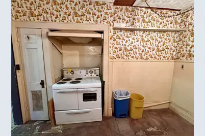 807 N Marable Street, West, TX 76691 - Photo 9