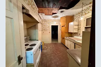 807 N Marable Street, West, TX 76691 - Photo 7