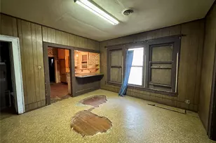 807 N Marable St, West, TX 76691 - Photo 5