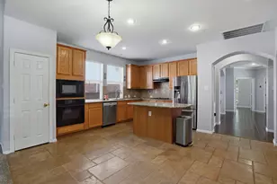 5913 Independence Ct, Rowlett, TX 75089 - Photo 9