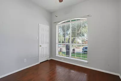 5913 Independence Court, Rowlett, TX 75089 - Photo 5