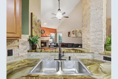 9900 Tanglebrush Drive, McKinney, TX 75072 - Photo 13