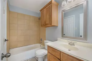 1437 N Bluegrove Rd, Lancaster, TX 75134 - Photo 15