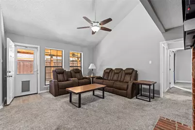 10705 Tall Oak Drive, Fort Worth, TX 76108 - Photo 5