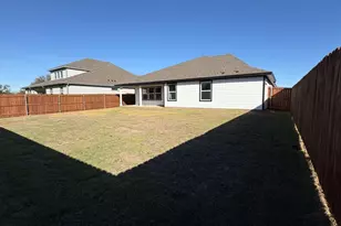 4243 Cornerstone Cir, Granbury, TX 76048 - Photo 23