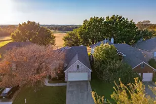 2129 Clubside Dr, Corinth, TX 76210 - Photo 33