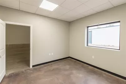 1744 N Main #B, Cleburne, TX 76033 - Photo 3