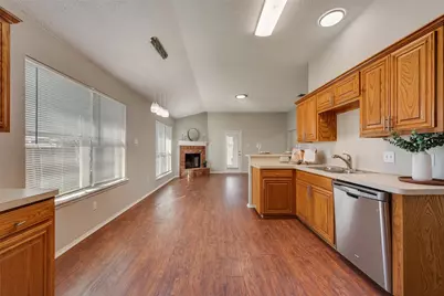 824 Bridle Trail, Saginaw, TX 76179 - Photo 13