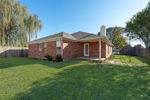 824 Bridle Trail, Saginaw, TX 76179 - Photo 29