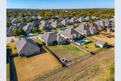 3929 Brookdale Road, Benbrook, TX 76116 - Photo 3