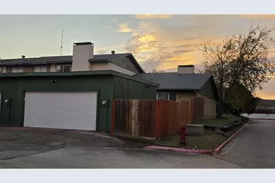 1402 S Carrier Parkway #305, Grand Prairie, TX 75051 - Photo 25