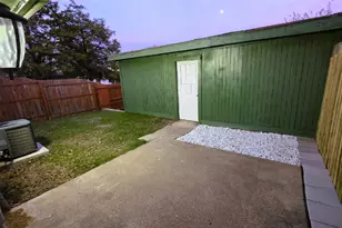 1402 S Carrier Pkwy, Grand Prairie, TX 75051 - Photo 23