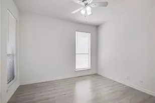 1200 Calico Ln, Arlington, TX 76011 - Photo 9